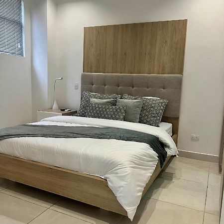Apartamentos Loft Mikonos เปเรย์รา ภายนอก รูปภาพ