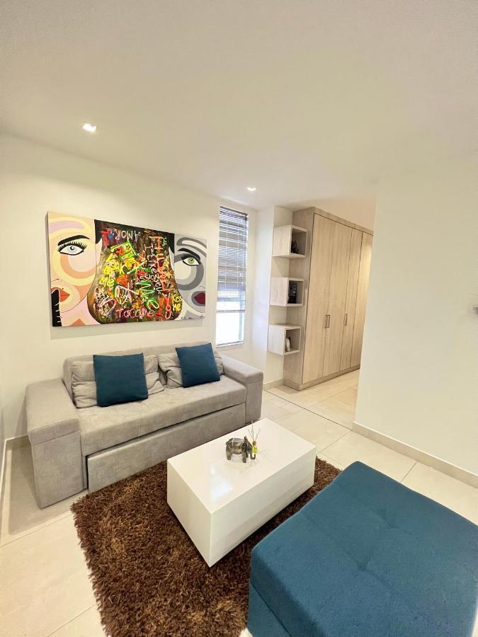 Apartamentos Loft Mikonos เปเรย์รา ภายนอก รูปภาพ