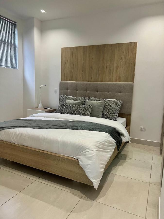 Apartamentos Loft Mikonos เปเรย์รา ภายนอก รูปภาพ